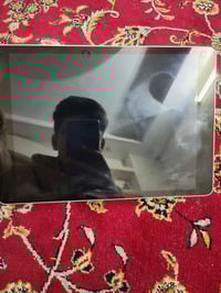 آيباد ٩ لون سلفر  ذاكر 64 بطاريه تسعينات  نضيف كلش بس هل فطر  السعر 20...