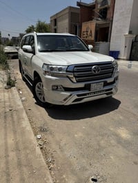 البيع فقط  الاندكروز بريم مديل 2018 موصفات البيرم معروفه  المكان بغداد...