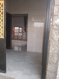 شغل درجة أولى • رضيات وجدران • مكان العبيدي