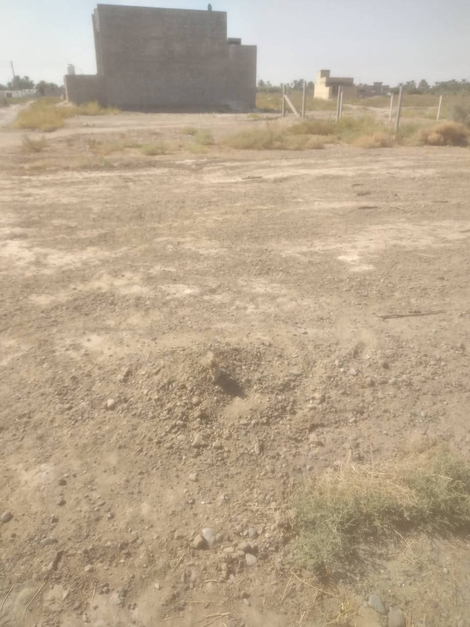 قطعة أرض للبيع سند زراعي طابو مساحتها ١٢٠ لوجهه ٩ ول نزال ١٤ متر ماء وكهرباء سعر ٢٠ وبيها مجال لشراي يدلل عنون حي حسين ازدهار بلد  ***********
