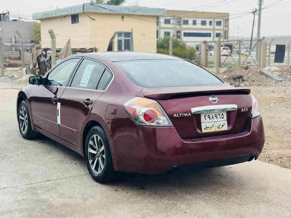 نيسان التيما 2011 مكفوله من الحادث جاهزه من كلشي سياره كلش حلوه ونظيفه باسمي تحويل وكاله شرط بيها كم قطعه صبغ بس رش جماليه اثر جراد .كير محرك تبريد كهربائيات شرط سعر82ومجال  غرامه 3اوراق ونص تنزل من السعر .عنوان اربيل
***********
***********
***********
نيسان التيما 2011 زور جوان بى ليدران بناو خوم يه ك دينار مه صره في نيا جه ند بارجه بوياغي هه يه له سه ر كالبونه وه .بى ليدران به شه رتي سونر سعرى 82ومجال و3ورقه ونيو غرامه ي له سه ره بوت ده كه رينمه وه شوين هه ولير أربيل
