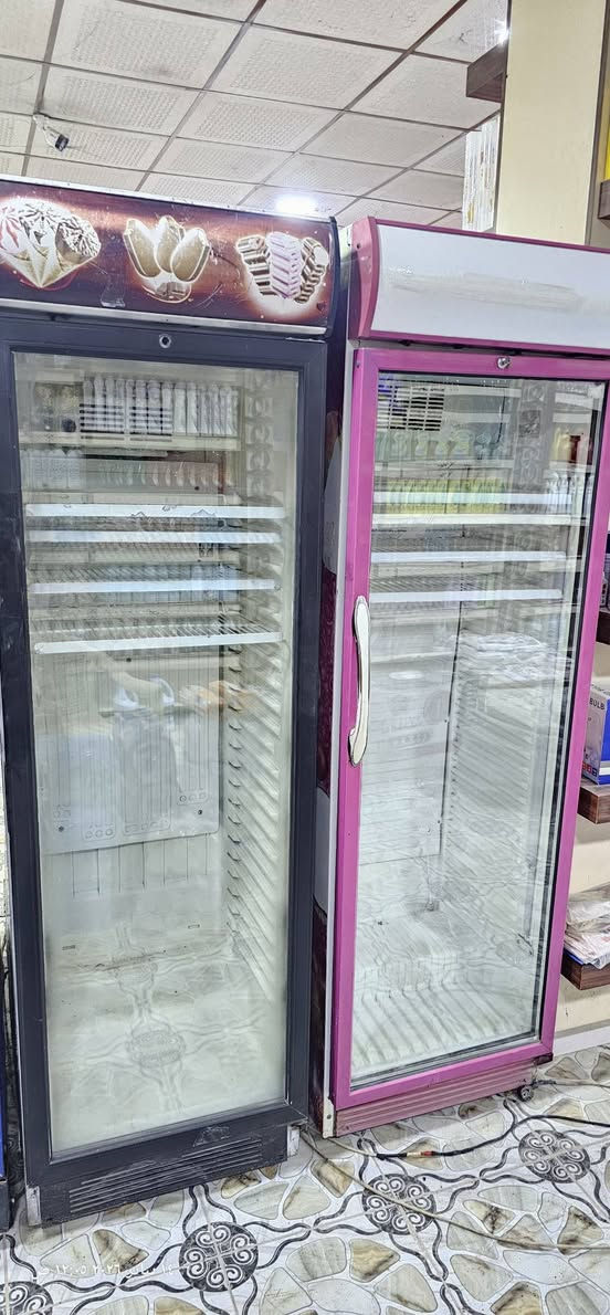 عارضات عمودية تصفية أسواق
نظيفات وتبريد فول
سعر الوحده ٢٧٥
للاستفسار ***********
