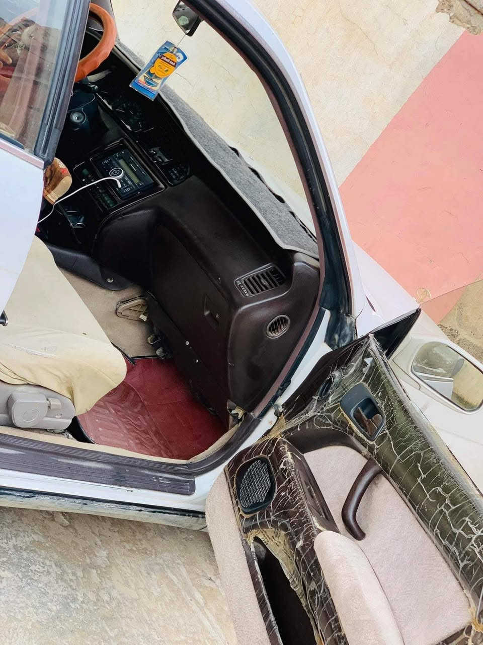 السلام وعليكم بطه ل البيع رقم كركوك دولي بسمي محرك كير صدر ما مكصوص ما بيه صبغ السعر 63بيه مجال مراوس ب ابيض نضيف ***********
