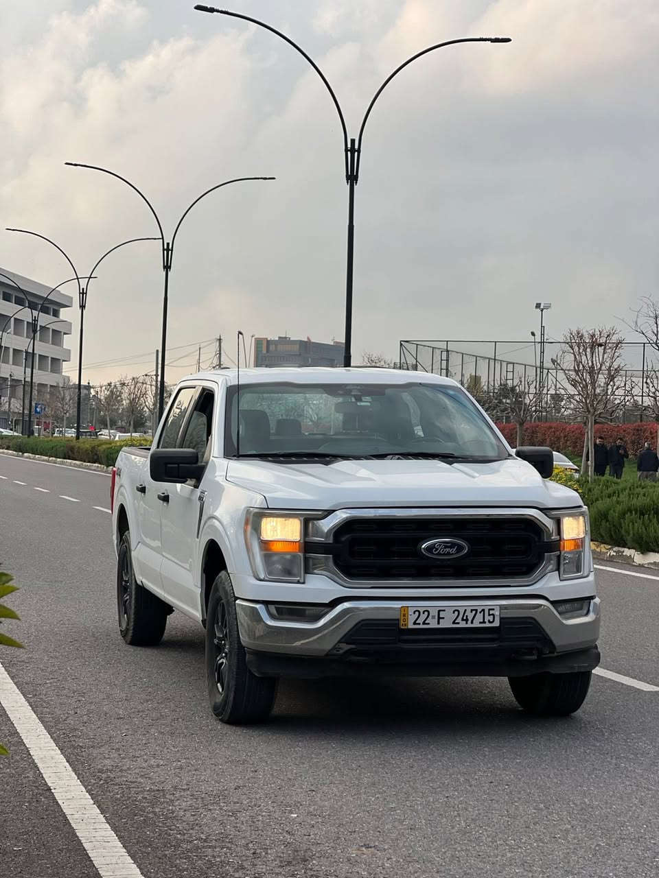 فورد F150 موديل ٢٠٢٢ مواصفاتXLT  فور ويل محرك ٨ سلندر ماشي ٣٣ الف فقط جاملغ صبغ يسار باب مبدل بلادي بدون ضرر داخيل مرقمة جاهزة بدون نقص سعر ٢٩٨ ورقة مكان اربيل شراي يتصل مروس حسب قناعة برقم شمالي لمزيد 
***********
***********
