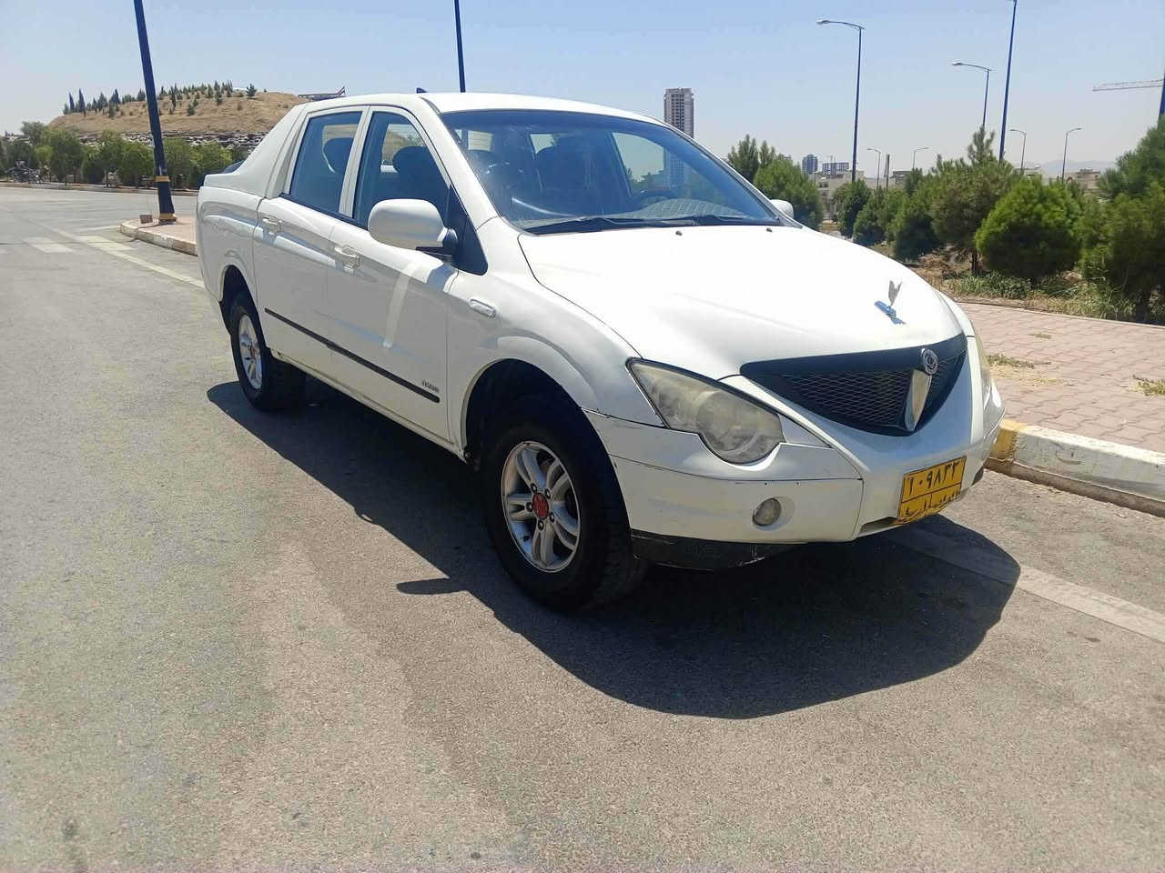 سانگ يؤنگ
مۆدئلی ٢٠١١
سەیارەکە بئ بۆیاخە بئ لئدراوە 
زۆر جوان ماوەتەوە
دەبل ئەکسل
بەشەرتی گئرومەکینە
نمونەیە لە جوانیا
تەنها سەنەوی بەسەر چوە
***********
