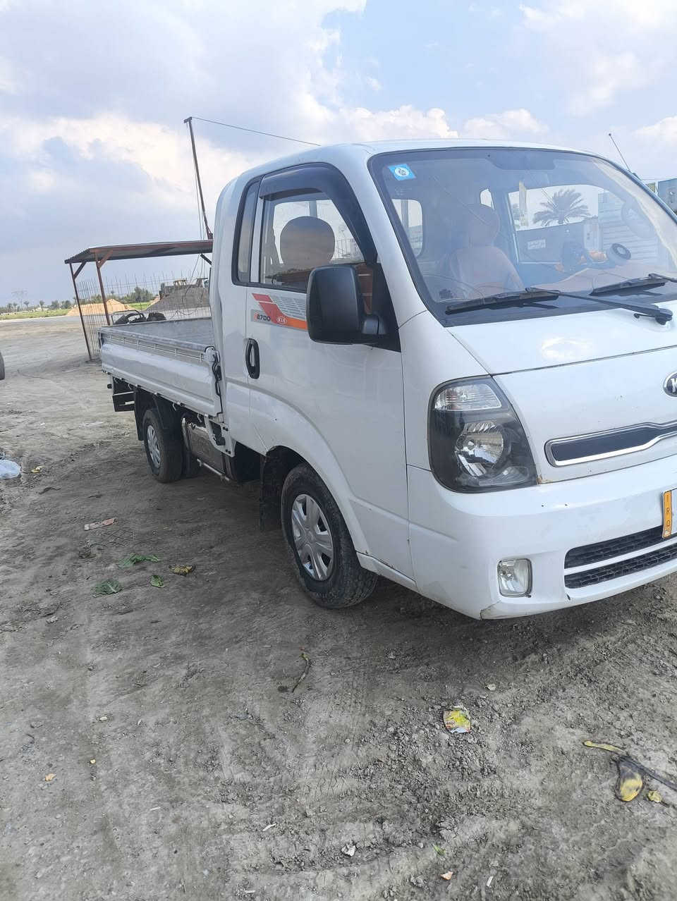 سلام عليكم 
كيا حمل 2700
موديل 2016
رقم كربلاء دولي نكليزي 
تخم تاير 
دسكات جدد
دوشمه جديده 
محرك جديد 
كير اكسل جديد 
شرط تحويل سياره بسمي وين ما تريد احول
سنويه جديده 
عنوان بغداد ابو غريب
للستفسار على الارقام التاليه     (السعر 110)
***********/
***********
