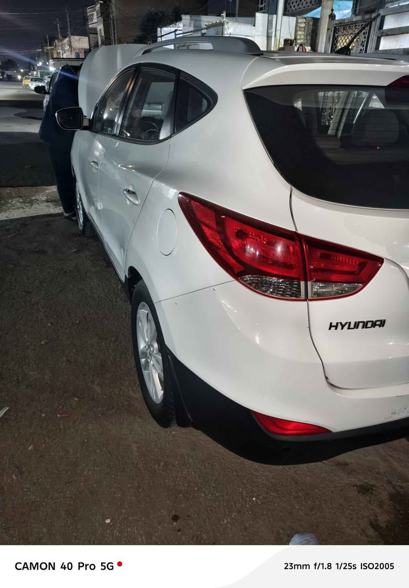 اسلام عليكم
توسان للبيع
موديل ٢٠١٠
سياره كفاله عامه شرط الفحص
سياره خليجي مكينه وكير وشاصي وبدي كفاله عامه شرط الفحص والسونر 
سياره دواخلها ٨٩ بلميه 
سياره بسمي تحويل ثاني يوم 
سياره أرقام إنكليزي وسنويه نفاذها لحد ٢٠٣٠ 
سياره خليجي مكينه وكير شرط الفحص والسونر
رقم الهاتف ‏‪***********‬‏/ *********** واتساب بيها 
سعرها ١٣ ألف دولار 
واعتذر عن الاطاله بغداد, العراق
