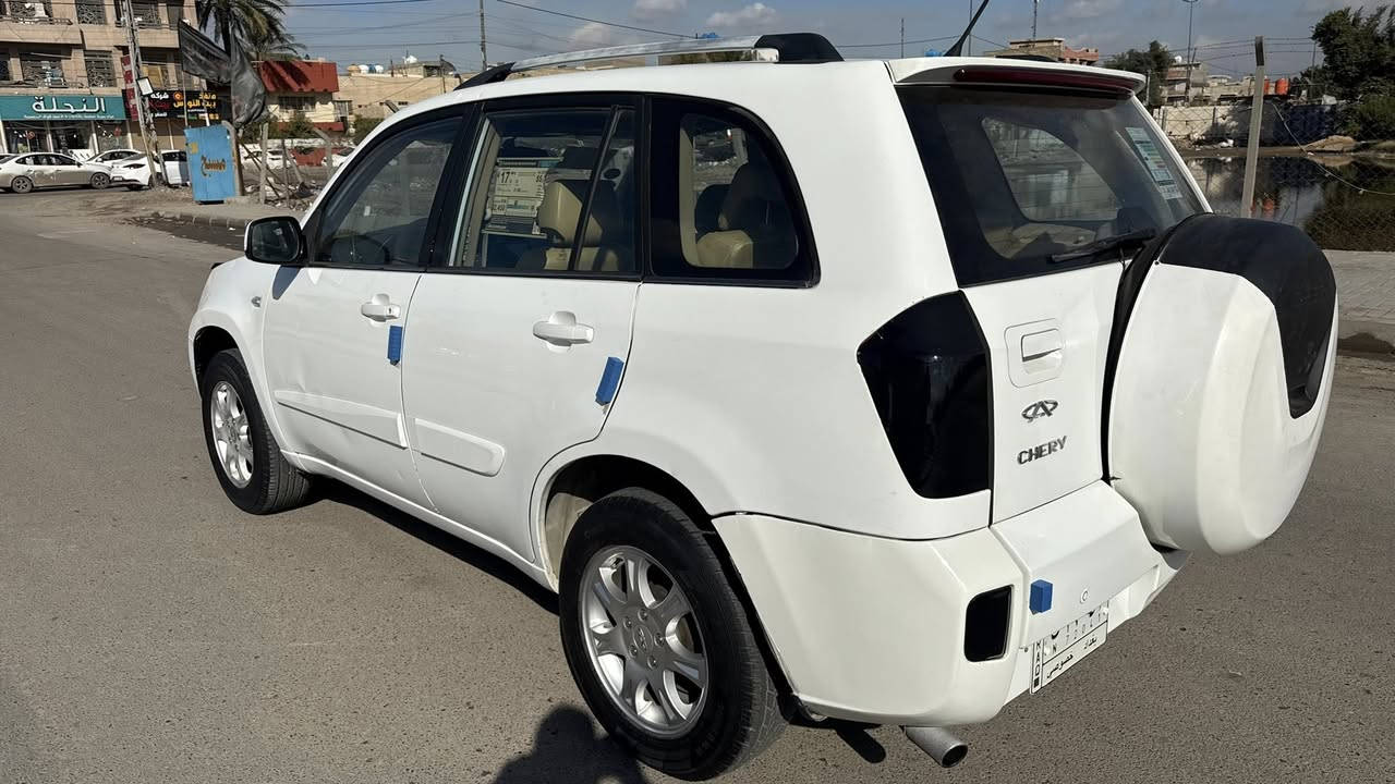 للبيع شيري تيكو موديل 2012 رقم بغداد تحويل ثاني يوم بيها صبغ نص جاملغ الامامي الباقي مكفول جاهزه كير مكينه صدر خلفي امامي جديد امسويله ادامه كامله اي نقص مابيها اترايها طكه متسمع بيها داخلها جديد كشناتها جدد السياره مابيها اي نقص خير من الله ماشيه 110 حقيقي السعر 57 مكانها بغداد الشعب للستفسار ***********
