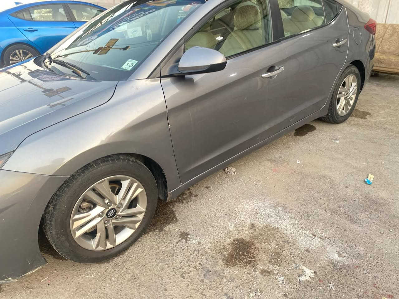 السلام عليكم
النترا وارد امريكي        موديل (2020)
للبيع فقط 
المواصفات.
فتحة سقف
بصمه تشغيل 
بصمه أبواب 
بصمه صندوق 
لد ترحيب 
شاشة كاميرا
شاشه عطلات
تحكمات فول
مانع انزلاق 
‏‎3 انظمة قيادة نورمال وسبورت وسمارت
رادار أمامي
قياده ذاتيه
كشنات هيتر 
ماشية 75000 mi
محرك 2000دوش..
السعر 145$  وبيه مجال
صاحب السيارة : ‭***********‬
