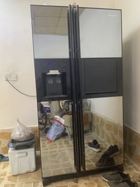 ثلاجة • للبيع
