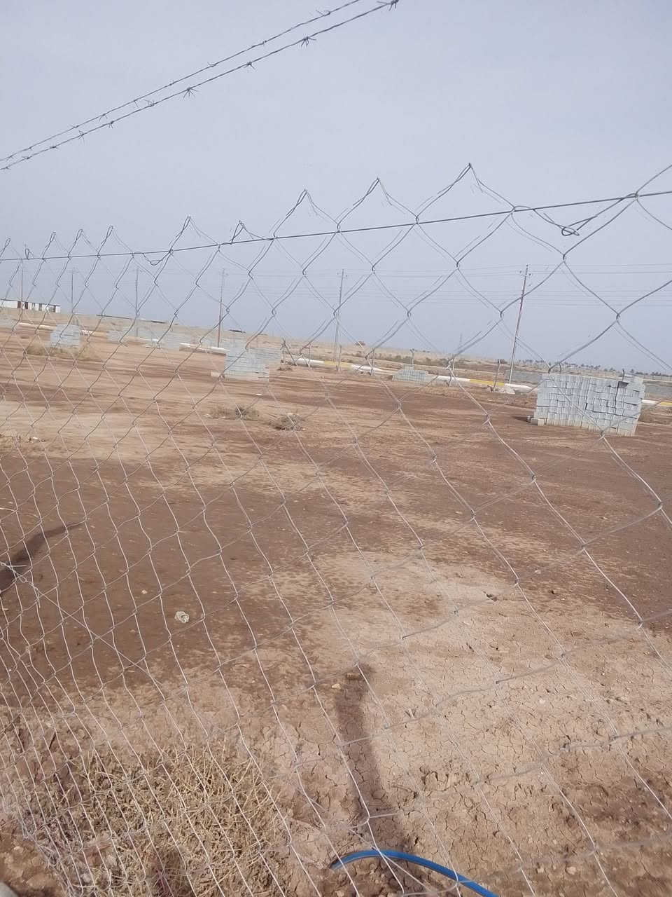 بشره ساره❤️🫶تتوفر لدينا قطع ارضي للبيع مجاور منطقه سكنيه منطقة الزوراء قرب مقبرة المسيح قرب الشارع السياحي يم منطقة السعاده متوفر مي +كهرباء + رصيف+مجاري معه كافة الخدمات السعار تبدي من 6 مليون سعر 100 متر الى 8  مليون  ومتوفر 25 مليون ومتوفر نضام اقساط بمقده نص وقساط مريح طابو صرف ماسلم ولاربع ال تاخذ سند بيدك منقطه سكنيه مسافة 100 متر مستوصف طبي كامل خدمات  لاستفسار اكثر الاتصال ع ارقام تاليه من ساعه 10صبح ل10 بليل
*********** أبو فاطمه
*********** أبو فهد
*********** منتظر العكيلي
