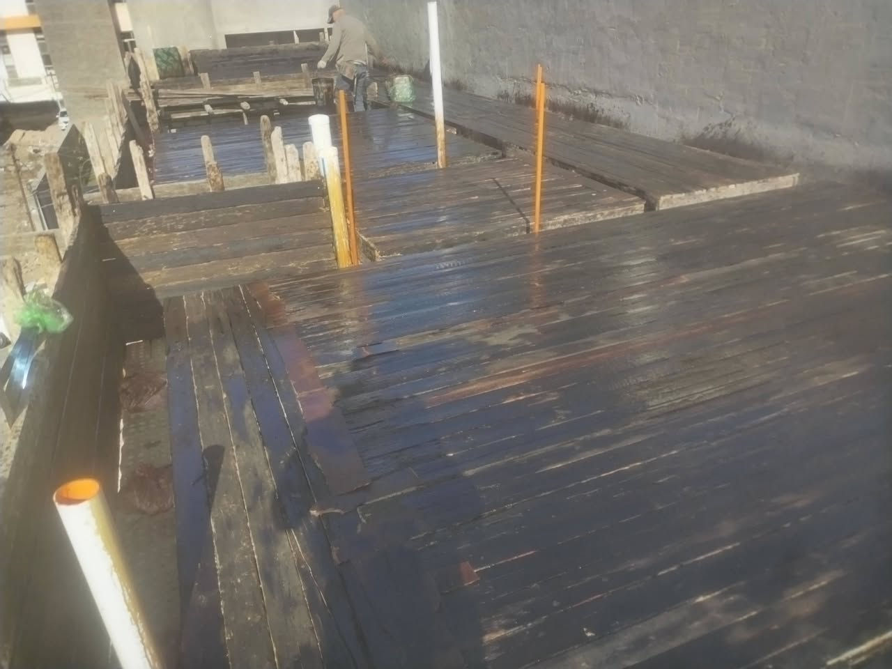 السلام عليكم
نجار قالب نعمل في جميع مناطق بغداد
*********** ابو رسل
نجاره وتسليح وصب
