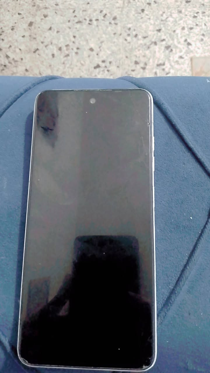 جهاز TECNO SPARK Go 2024
ذاكره 128
بطاريه 5000mAn
شاشه 720*1612
الكاميرا 13m DUAL 
فقط بي فطر بل شاشه قوي بل بوبجي 
سعره 100وبي مجال قليل واتساب ***********
