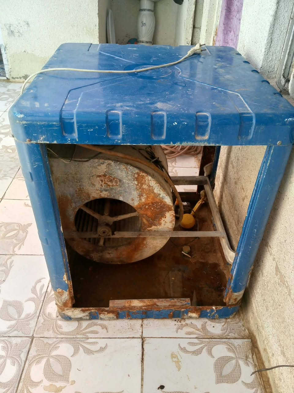 مبرده للبيع ب٦٠ والحلفات جدد تأخذه كبل شغله ماعوزه كلشي


**إذا كنت صاحب هذا الإعلان وتريد حذفه لأي سبب، رجاءا أرسل رسالة إلى الدعم الفني**