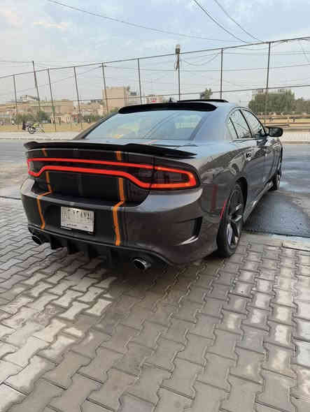 جارجر RT  محرك 5700
موديل 2020 رقم بغداد 
ماشيه 53M
فوول مواصفات 
فتحه 
شاشه كبيره كار بلي 
تبريد تدفئة بالكشنات 
كشن خلفي تدفئة 
كشنات كهرباء 
خزن وضعيات جلوس
ردارات جانبيه 
مري تعتيم رويه 
سياره كلش جديده ما عايزه شي 
كير محرك تبريد شرط
مراوس فقط 
حادث : فقط جاملغ مبدل اصلي  وبنيد بدون حادث نفسه راجع بس فاتحي يعني قطعه وحده بيها  
***********
