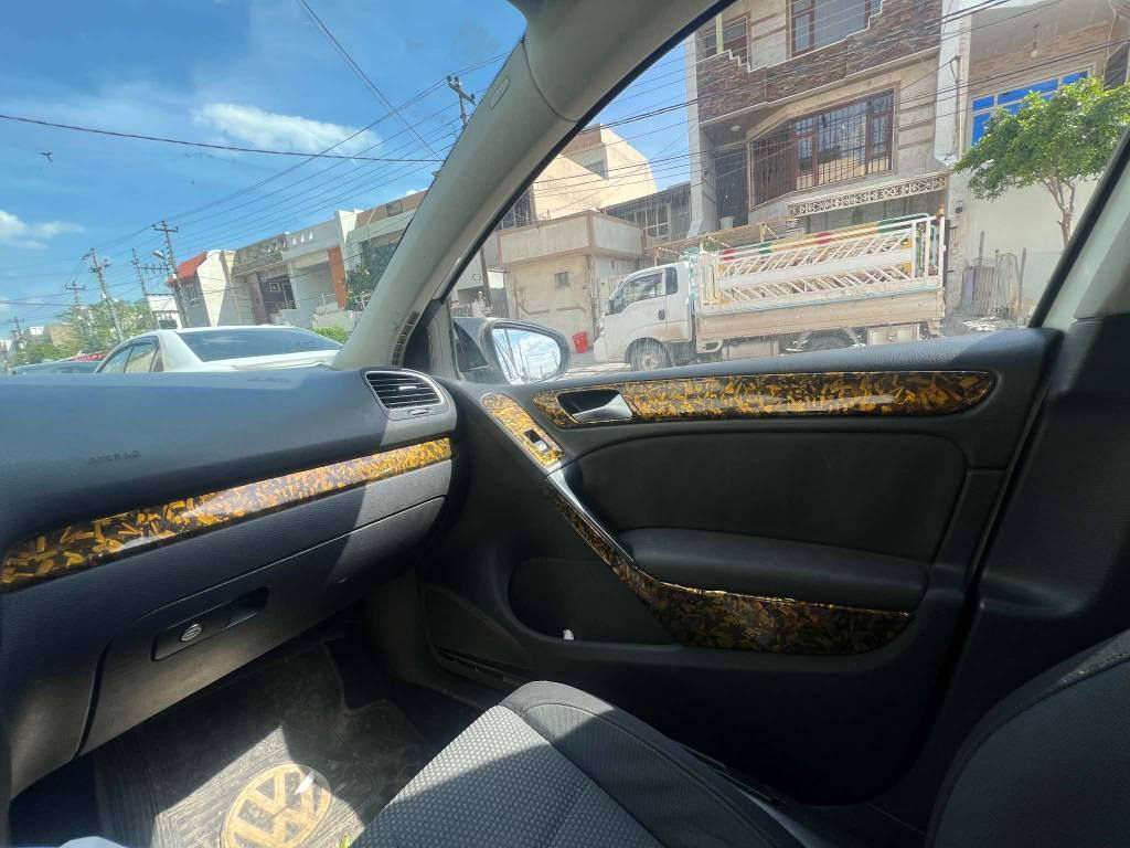 🚗 گۆڵف مۆدێل ٢٠١١ (Mk6) بۆ فرۆشتن 🚗🔹 ڕەنگ: سپی خاوێن🔹 مەکینە: ١.٦ (بێ تۆربۆ) - زۆر ئابووری و بێ کێشە🔹 گێڕ، مەکینە و کارەبایی: بە شەرت و بە گرەنتی 💯🔹 شاسی و بەدن: پێش و پشتی کەپسە (بێ لێدانی قورس). ٤ پارچە بۆیاخی هەیە بەبێ ناوگرتن (بێ ناوکردن).🔹 ناوخۆ: زۆر جوان، خاوێن و ڕاقییە.⚙️ زانیاری زیاتر:٤ تایەی نوێی لەسەرە 🛞هەزەی نوێیە و تا ساڵی ٢٠٢٧ بڕ دەکات.سنەوی بەسەرچووە (٢٠٢٥)5وه ره قه غرامەی (سزا) لەسەرە (لە نرخی سەیارەکە دادەشکێنرێت أربيل, العراق


**إذا كنت صاحب هذا الإعلان وتريد حذفه لأي سبب، رجاءا أرسل رسالة إلى الدعم الفني**