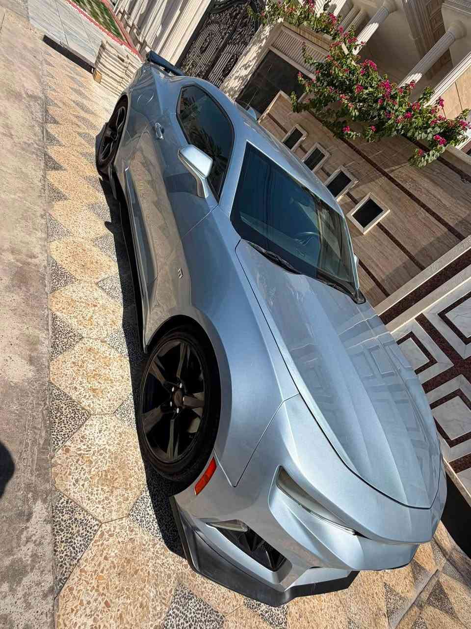 السلام عليكم ..
للبيع .. كمارو 2017
حادث جاملغ ايمن امامي بدون دواخل نهائيا 
صور امريكا مرفق بالمنشور
سياره جاهزه بدون اي نقص 
محرك 4 سلندر 
تحويل او وكاله مضمون 
السعر / 100 $ وبيها مجال بسيط 
للأستفسار / *********** 
العنوان / بغداد / السيديه
