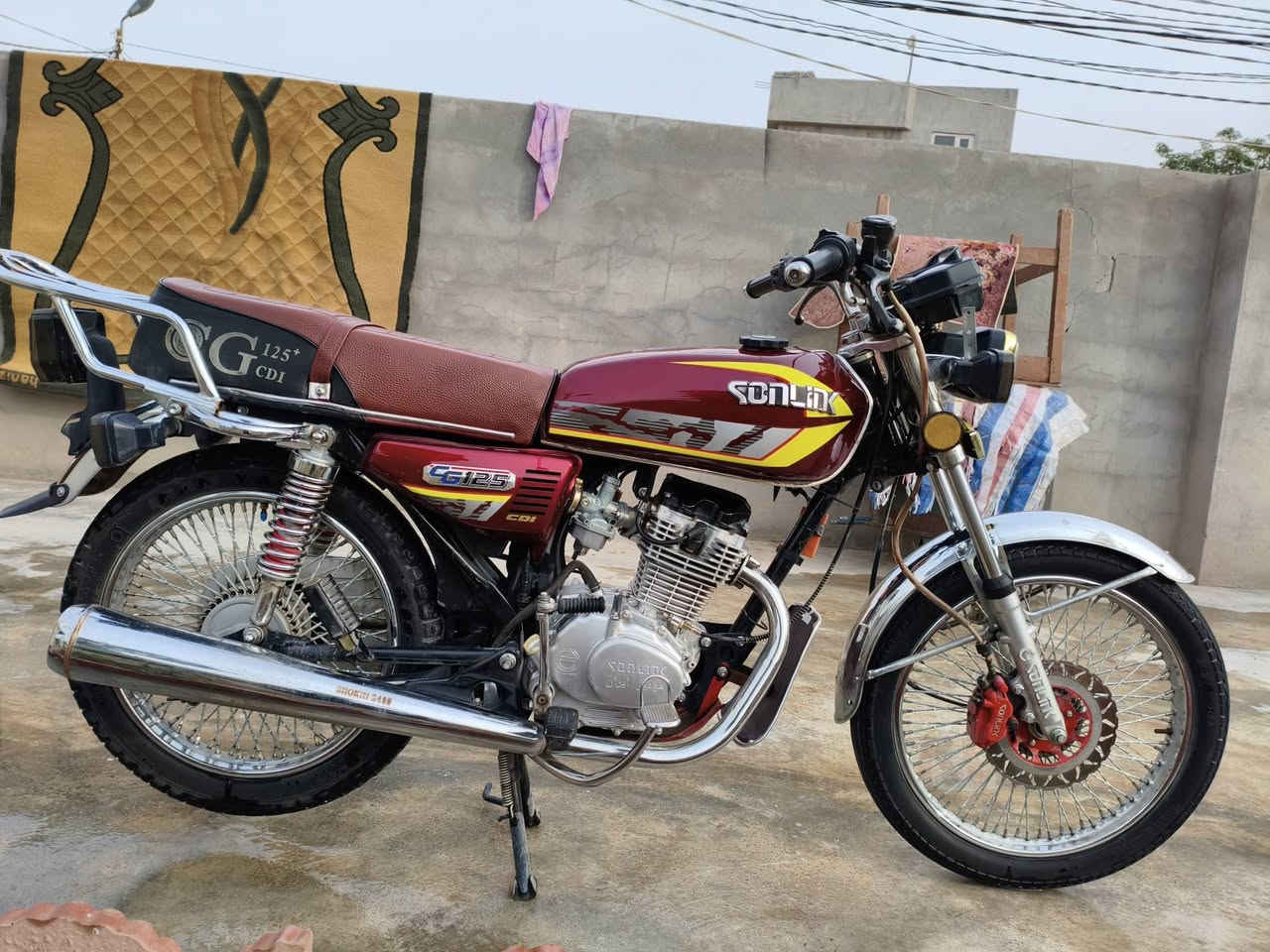 السلام عليكم دراجه للبيع تايگر 2023 كامله مابيها اي نقص 
المكان جلولاء الجماهير سعر 575 للاستفسار ***********
