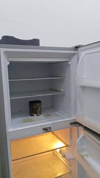 ثلاجة فول تجميد • استخدام شهرين • حي المعلمين