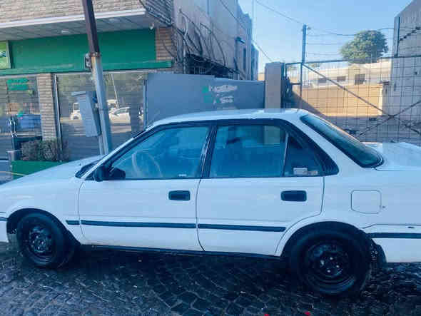 كورلا موديل. ٩٢
كير ومكينه وتبريد خير من الله 

باتري جديد تايرات 

رقم بغداد الجديد الدولي بسمي 

العنوان بغداد البلديات السعر ٣٨ وبيها مجال 

الرقم ***********
