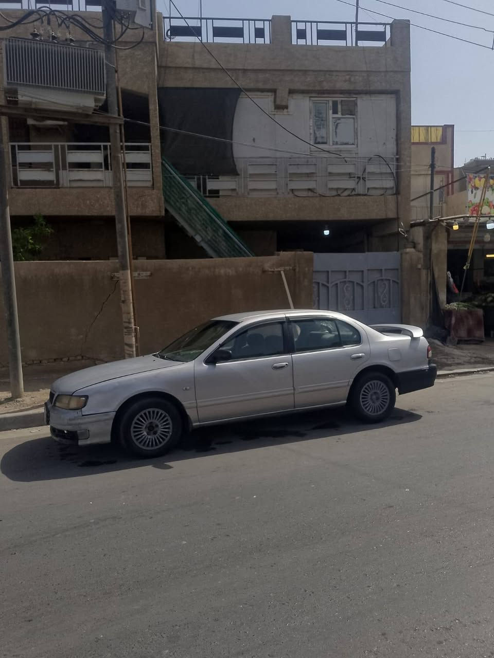 سلام عليكم خوان سيارة نيسان مكزمة نضيفة كاملة من كلشي وسعر مناسب وحلو السعر 35 ورقة وبيهة مجال للطيبين رقم الهاتف *********** بخدمتكم ❤️❤️
