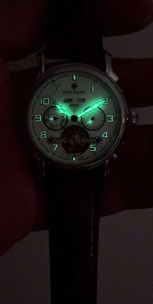 يا الله للبيع ساعه باتك مختمه كلها مع علبتها الاصليه تواصل خاص جديده تصلح هديه ثمينه لكل عزيز 
خادمكم ضرغام الخادم


**إذا كنت صاحب هذا الإعلان وتريد حذفه لأي سبب، رجاءا أرسل رسالة إلى الدعم الفني**