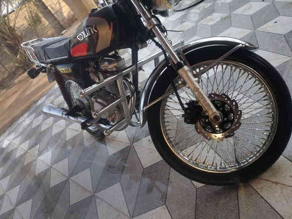 سلام عليكم دراجه تايكر موديل ٢٠ بدون اوراق كهربائيات كلهة شغاله محرك خير من الله الدراجه كله تعمير جديد اوياله وتايرات ثننهن جدد تانكي وصفاحيات وكشن جديد كله جديد السعر ٣٥٠ وبي مجال حك جيتك المكان الخالص قريه السنديه الرقم ***********
