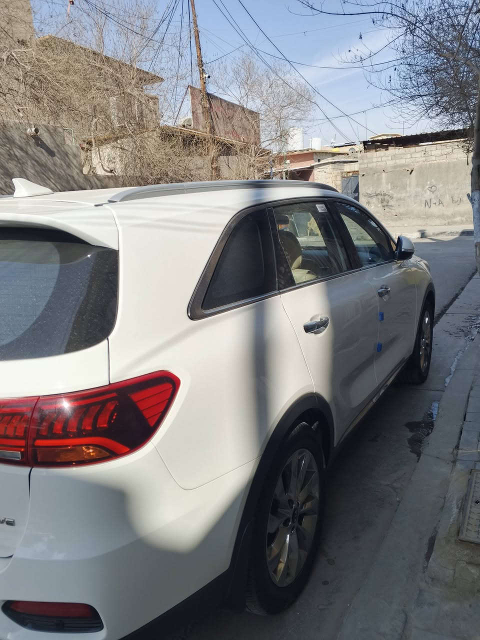 السلام عليك ورحمة الله وبركاتة
للبيع سورنتو 2020 
مكفولة كفالة عامة من
الضربة والتبديل والصبغ 
مواصفات فول ماشية 84
 عدا ألبانوراما 
مكينة 6v
محرك 3600
7 راكب
تبريد 3 قطع ثلج 
ويل كب كروم 19
تخم تاير جديد جديد
رقم بصرة الجديد مشروع وطني
السيارة 8 كير جنطة كهرباء كراسي كهرباء 
أربع أنظمة قيادة 
بردات خلفية 
سيارة عدد 2 بصمة
سيارة فقط بيها تكحيل بل باب الورة خفيف فقط والباقي مكفولة من بارد وصبغ وتبديل وضربة 
السعر 274 وبيها مجال
مكان البصرة رقم الهاتف ***********
