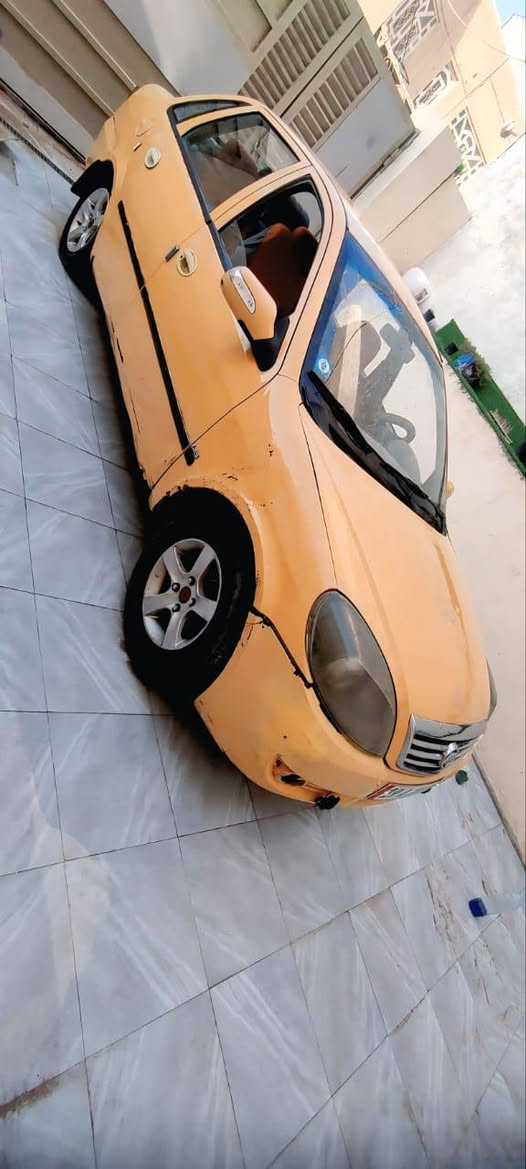 السلام عليكم اخوان ليفان تكسي 520للبيع 20 موديل 2011مكينه كورلا كير عادي رقمه نكليزي كربلاء راعيه يريد مداور 
***********
