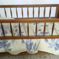 سرير اطفال • دولاب بابين • حي المنصور