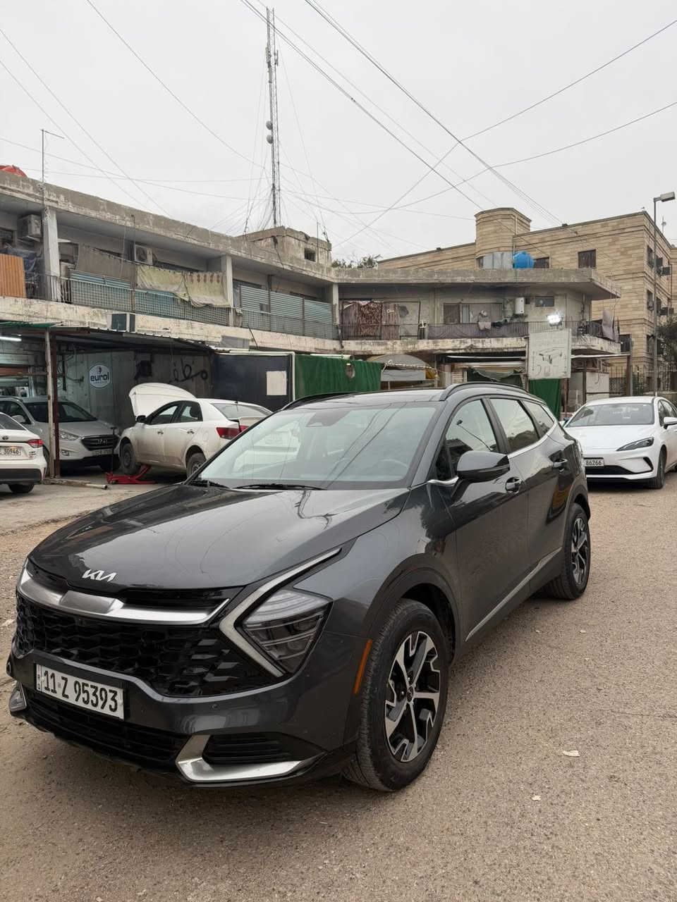 سبورتج موديل هايبرد ٢٠٢٤
وارد امريكي ماشية ١٥ الف 
  رقم بغداد تحويل مباشر
فول مواصفات لون نفطي 
فتحة بصمة رادرات خلفية اماميه 
كشنات تدفئة تبريد تبريد قطعتين كربلاي شاشة السيارة لارج صندوق كهرباء كراسي كهرباء وباقي المواصفات المعروفه 
حادث جاملغ وبنيد 
صبغ بنيد فقط
الجاملغ اصلي نفس اللون والسونار مرفق بالصور 
راجع سستم اصلي بدون اير باك 
مكاني بغداد 
السعر شدتين 
للتواصل ***********
