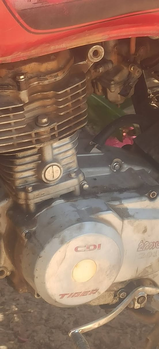 السلام عليكم للبيع موطور 
السعر 250 وبي مجال
الاتصال عل رقم ‏‪0782 445 7541‬‏
