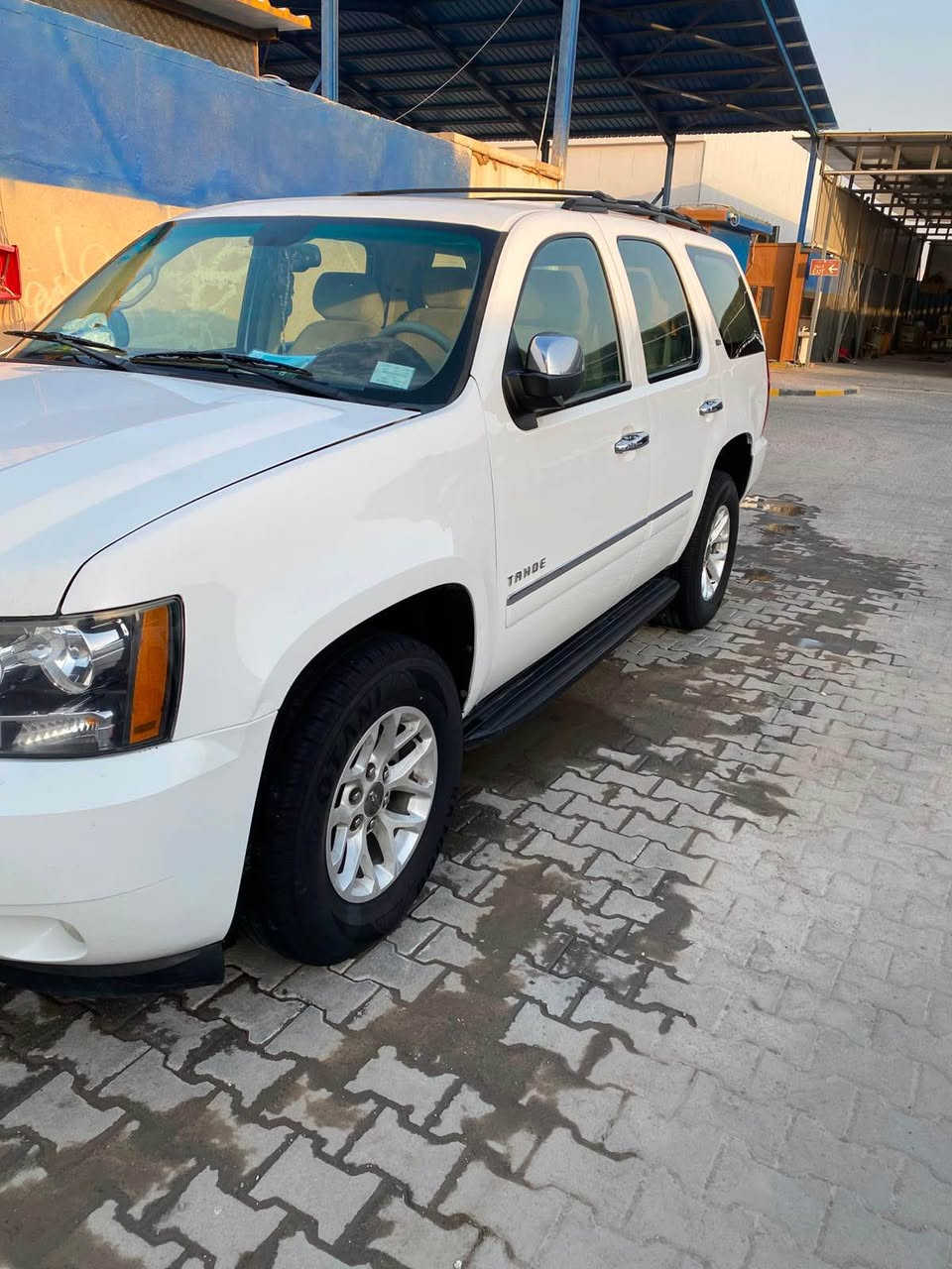 السلام عليكم تاهو 2014 LTZ 
فول مواصفات جاهزه من كلشي رقم جديد بسمي 
حداديه طخم تاير مكينه كير تبريد شرط الفحص والتراي 
مكفوله كفاله عامه عدا صبغ شبر بالبنيد فقط وشرط السونار للستفسار *********** البصرة, العراق
