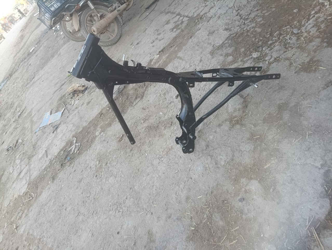 سلام عليكم شاصي البيع كلك نامه موديل 2014بي بليته سعره  120وبي مجال حك جيه مكاني بابل قضاء القاسم التواصل عله هذه الرقم ***********
