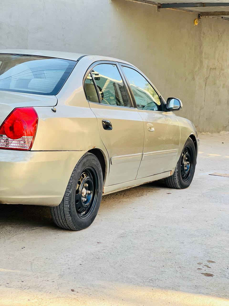 السلام عليكم اللنترا للبيع2005 رقم كربلاء مميز نكليزي باسمنا 4454 محرك بيه تنقيص سعر البيع 67 وبيها مجال للستفسار ***********
