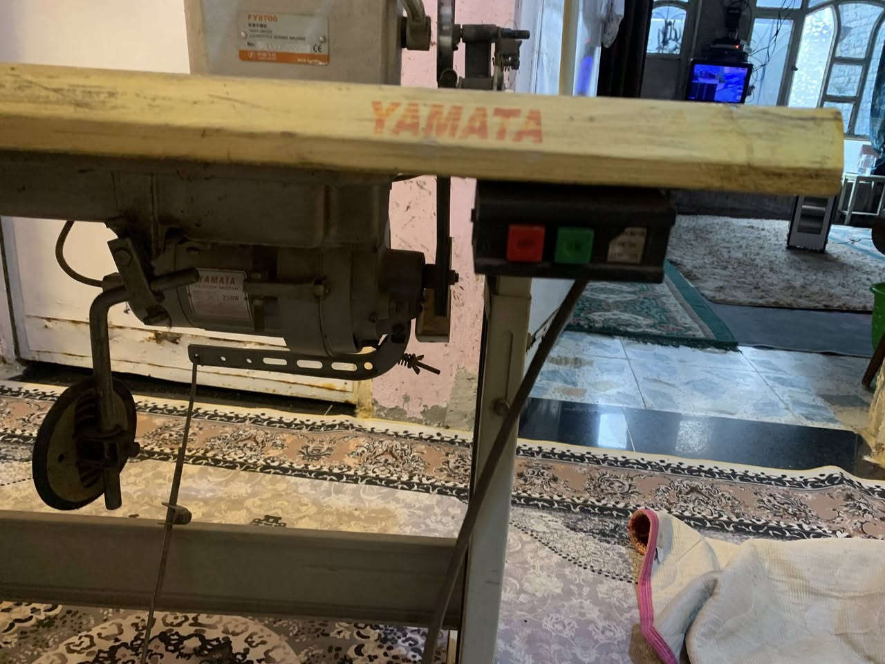 سلام عليكم مكينه بلاذر رجاليه مكينه جديده نضيفه بعتهي بدهنها مكان المكينه بغداد مدينه صدر قطاع 73السفسار ***********
