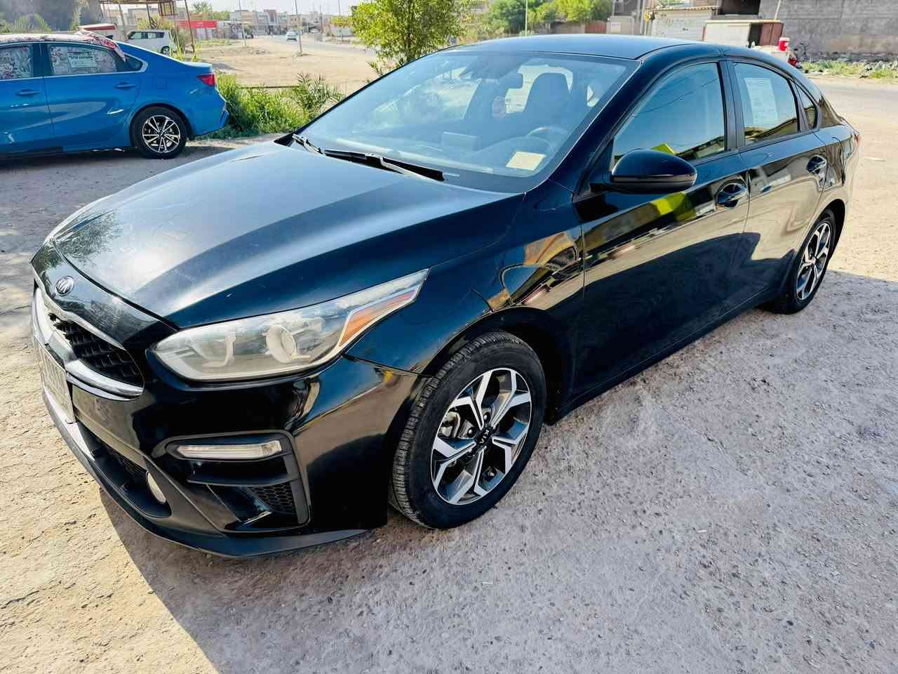 سلام عليكم كيا فورتي 2020 واريد أمريكي للبيع  حادثها بنيد وقطعتين كلير فقط ماشيه 85 الف كير AT المرغوب مكينه2000 سياره جاهزه من كلشي تبريد حداديه تخم تاير كله جديد وشرط  رقم مثنى باقي ٦ تشهر وتصير حره تريد وكاله اسويلك سعرها 115 وبيها مجال للشراي للاتصال *********** مكان السياره السماوه
