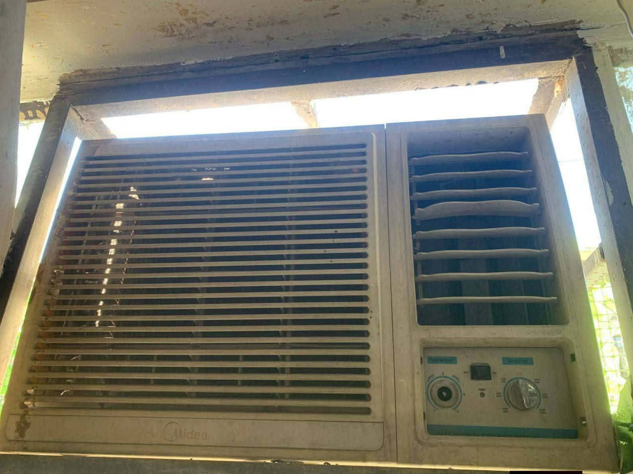 مكيفات عدد5
جنرال 2 طن ع فحص مع ضمان نهايته 225 ما ادخل تصليح مكان مدينه الصدر. 

ثاني جديد ما مستخدم كرافت 2طن ع فحص مع ضمان 250نهايته مدينه الصدر 

وجنرال 2طن نضيف كولش ع فحص مع ضمان 250مدينه الصدر 

ميديا مشتري من شركه مستخدم فقط 3 اشهر عام نهايه موسم مشتري بي ضمان 5سنوات باقي ضمان 4سنوات وكارت موجود انفيرتر 2طن سعر400 بلديات 

ميديا 2 طن يشتغل بس متروك ومع ضمان ب125نهايته مكان مدينه الصدر


**إذا كنت صاحب هذا الإعلان وتريد حذفه لأي سبب، رجاءا أرسل رسالة إلى الدعم الفني**