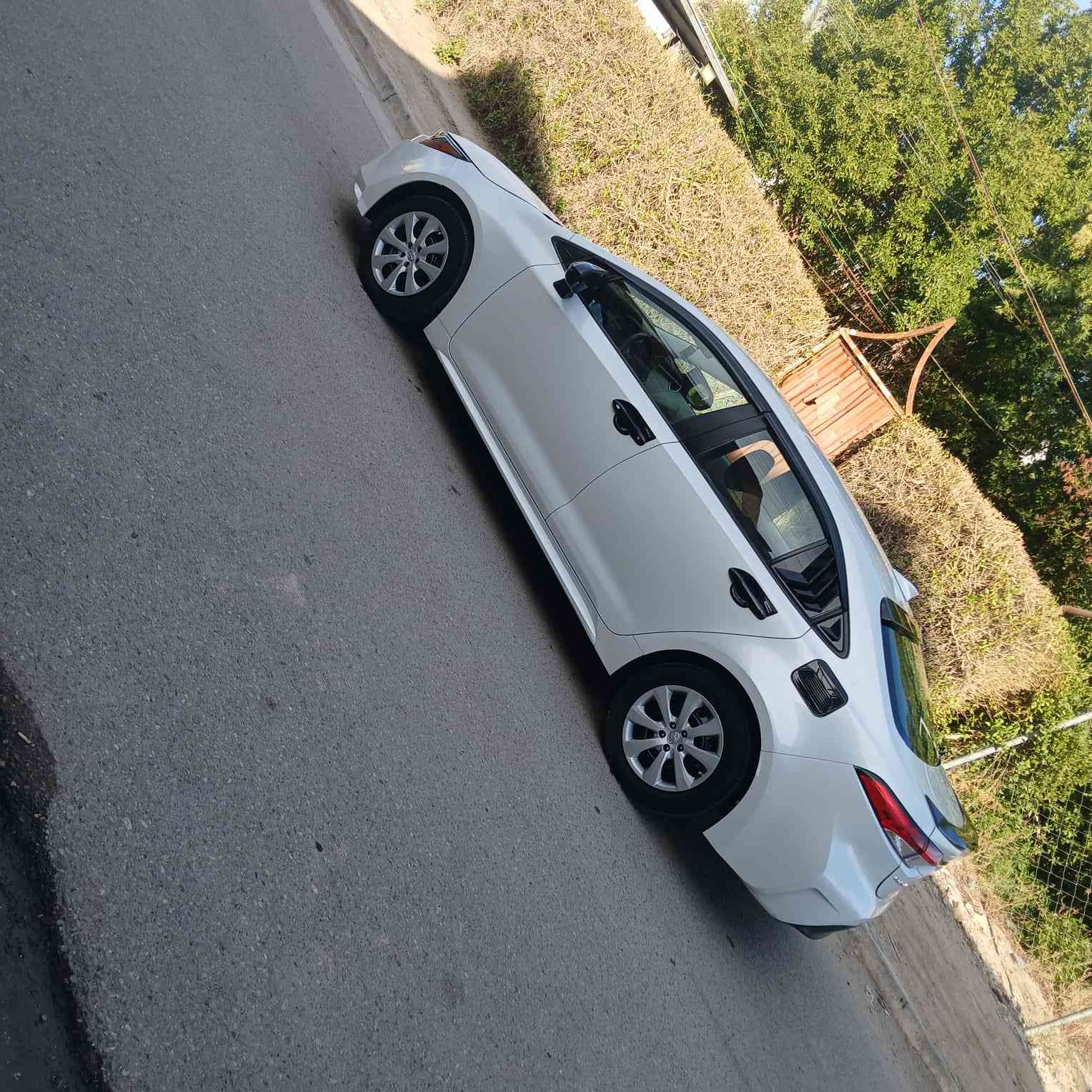 كورلا موديل ٢٠٢٤ صبغ بنيد فقط باقي  مكفول  ماشيه ٣٠ ميل بسمي رقم بغداد صور حادثها موجود ويه صور السعر مناسب مكاني بغداد حي الجهاد ‭٠٧٨١ ٩٨١ ٦٢٢٩‬
