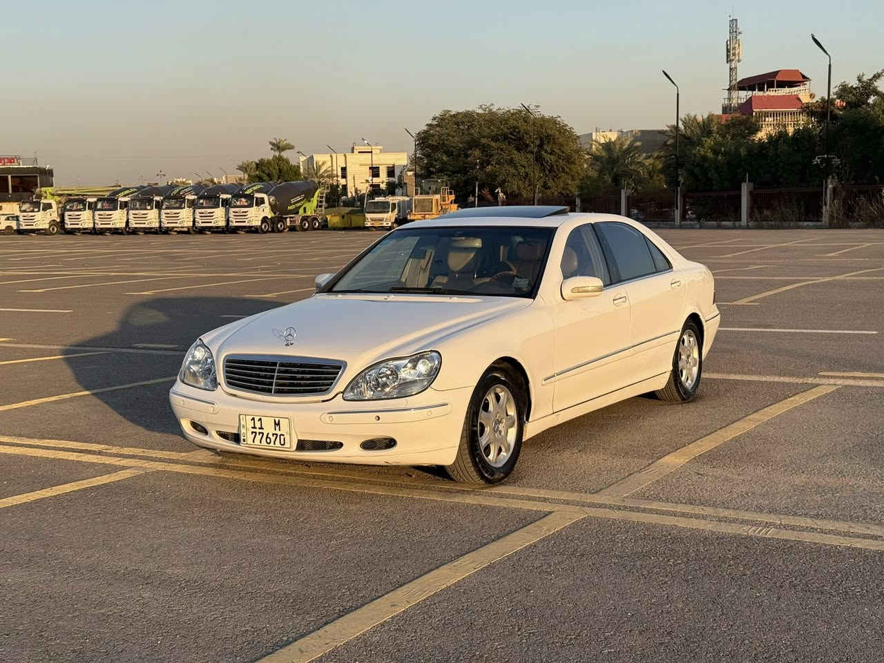 مرسيدس غواصة موديل 2001 
فئه S320 لارج خليجي مواصفات فول ،، سياره بيها مكانات صبغ ابيع عام ( مكفوله من اي ضربه ) ،، نظام چوبلس بلاد ،، السياره عليها ادامه كامله رقم بغداد دولي بأسمي ،، المكان بغداد حي الجامعه ،، السعر 118 ورقه ،، ***********
