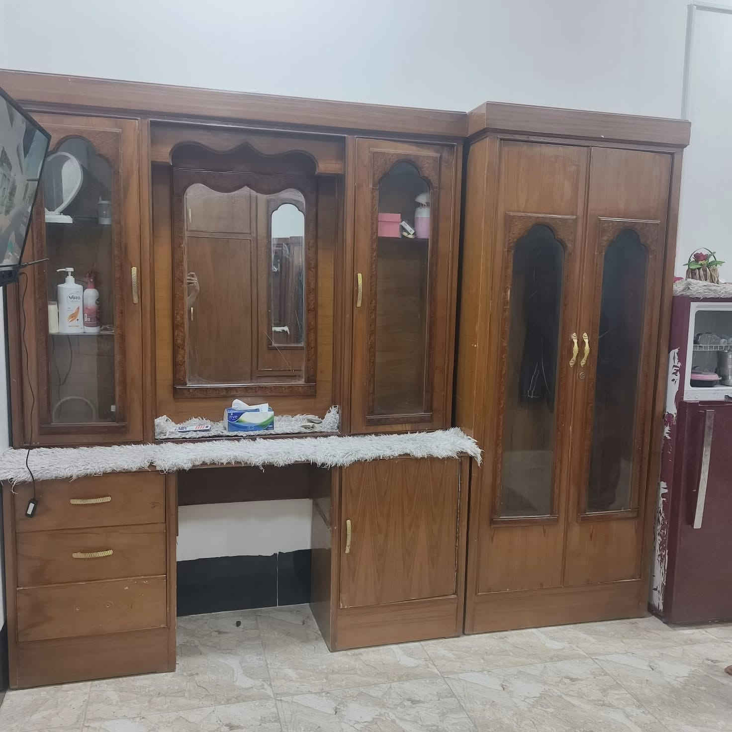 السـلام عليكـم
غرفـة خشـاب حطاطـة اصلـي جديـده شوفـت عينـك
كاملـة مكمـلة سعرها 850 وبيهـا مجال
‏‪***********‬‏
