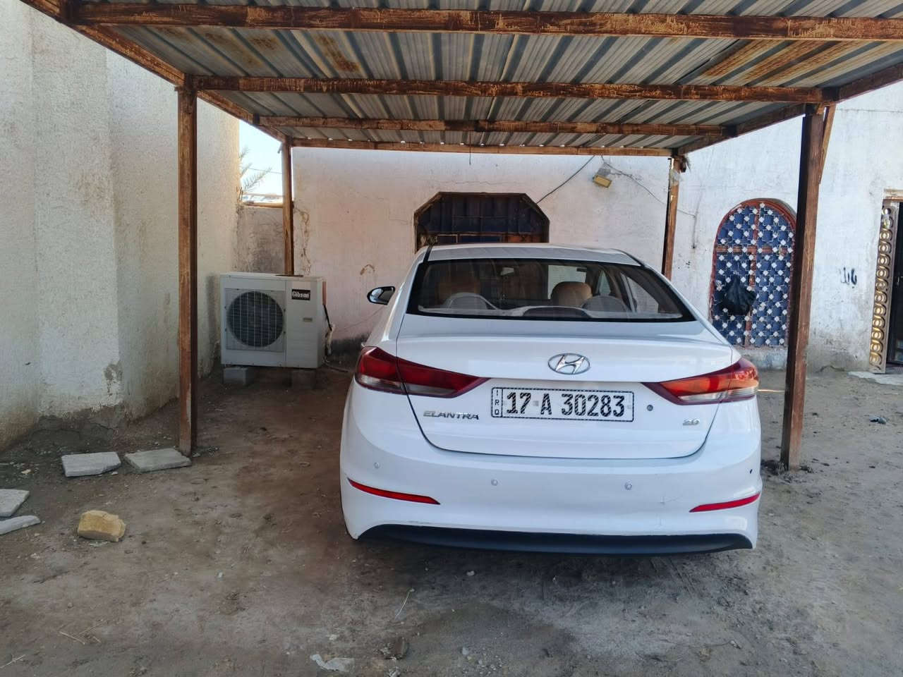 النترا2017خليجي مكينه 2000دوش مامفتوحه ع شرط رقم مثنى بسمي انكليزي تحويل ثاني يوم تخم تاير حدادديه كله جديد سياره جاهزه بيها رشات صبغ بدون فتح وتبديل مكان رميثه السعر125$وبيها مجال بسيط غير متواجد ع نت اتصال فقط***********
