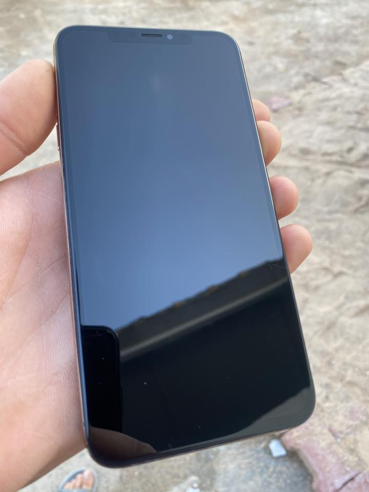 آيفون Xs Max ذاكره 256 مبدل بطاريه و شاشه اصليه جهاز نضيف كلش نهايته 180 مكاني ألجزيره  ***********
