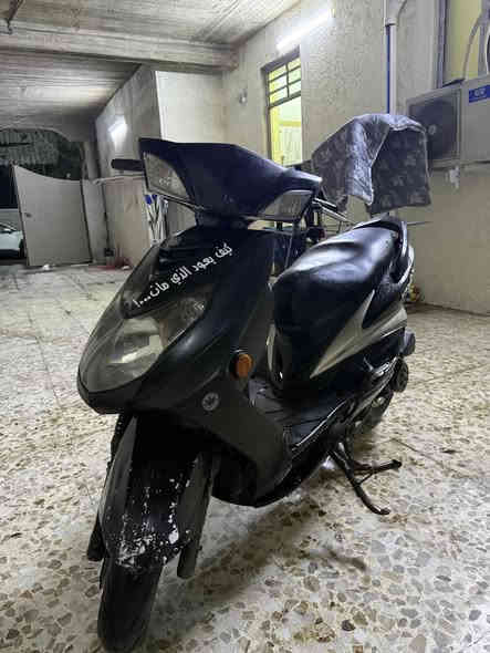 سكنس فحل نوزل الدراجه تشتغل وخير من الله عوزها ترايش الدراجه مرتبه وشلعته حلوه بيها صالنصه رياضي وسلف اربع فحمات تخم تاير جلاتين  العنوان جميله جامع العقيله زينب السعر ٦٠٠ وبيها مجال الرقم ***********
