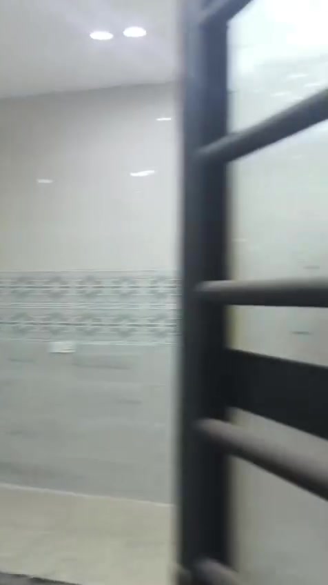 السلام عليك ..
طابق ثاني للايجار غرفتين نوم وصاله وهول ومطبخ وحمامين حي المعتصم قرب مجمع رويال ستي التصال ***********
