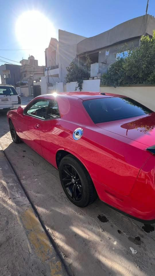 جالنجر موديل sxt  challange 2023
Last call لون احمر مميز 
حادثها جدا جدل بسيط فقط كسر بل دعامية وبيها بارد بلجاملغ وبونيد مع كارت 
موضح بل صوره وقطعتين كلير امريكا بدون حادث سيارة كاملة جاهزة ماتحتاج أي مصروف مكفولة من دواخل و ايرباك وكير ومحرك ومن كلشي  وصور حادث موجودة بالمنشور 
وبسعر كلش مناسب لمعرفة السعر علق بكلمة تم يجيك الرد الالي 
رقم الشاصي 2C3CDZAG1PH526181
وعنوان📍 كركوك
للستفسار***********
