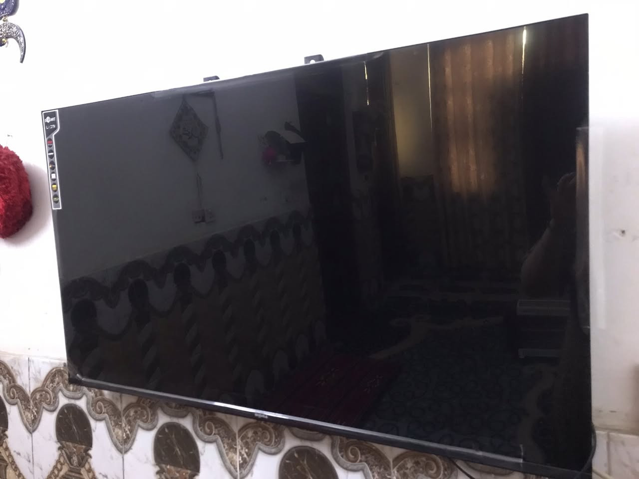 شاشه للبيع حجم 43 استخدام شهر ***********
