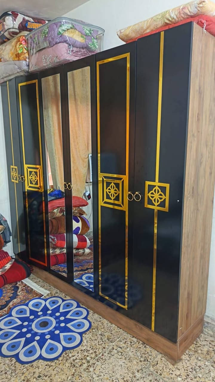 غراض بيت نظيفه باسعار رمزيه حبايب غير متواجده ع ماسنجر بي عطل شراي يجيني وتساب مكان زعفرانيه***********
