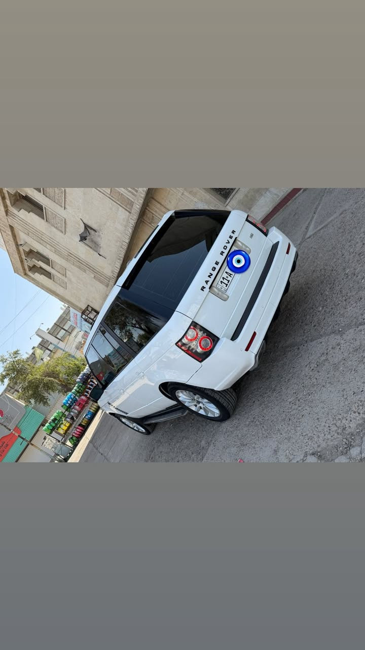 سلام عليكم ورحمة الله وبركاته 
رانج روفر فوك موديل 2012
محرك عادي بدون سوبر جارج 
رقم بغداد الدولي بسمي مميز 
موصفات سياره خمس كامرات 
خمس بصمات رادارات جانبيه 
حساسات امامي وخلفي 
شاشات التلفزيون بل كشن 
كشنات تتفئه تبريد 
سبير منازل كتلوكات شركه 
سياره ماشيه 136 الف 
شرط سياره صفر مسج 
شرط سياره مكينه ع شركه 
كله سياره بشرط صدر ع شركه 
سياره ستخدام شخصي ع ايدي 
صارله 7 سنوات دعاميات صبغ 
وارد امريكا كلين وييه شبرين 
بارد اكرر شرط سياره وين تريد 
ترايك مفتوح  من زاخو للفاو 
واني اسف على الاطاله 
اخواني الغوالي 
للمراوس أو بيع 
مكاني بغداد 
زيونه او الكراده 
الاستفسار اكثر هاذا رقمي 
***********
