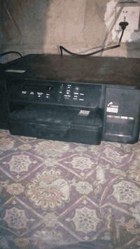 للبيع طابعه برذر T530 تشغله كدامي عيني وتعجبك وبالعافيه عليك


**إذا كنت صاحب هذا الإعلان وتريد حذفه لأي سبب، رجاءا أرسل رسالة إلى الدعم الفني**